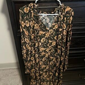 Gibson Latimer Floral Print Long Sleeve Dress